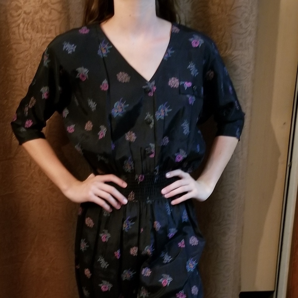 Jumpsuit - Picture 4 of 8